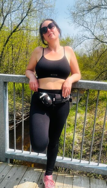 AdrenaSapphire_MILF