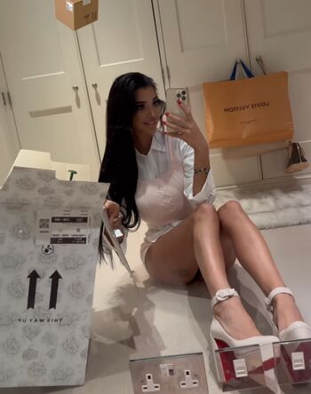 Chloe Khan