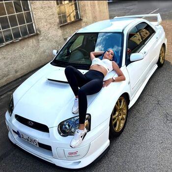 crx_lady