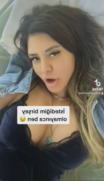 Ebru Polat