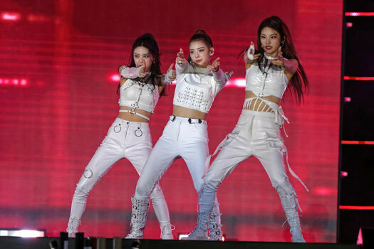 itzy.all.in.us