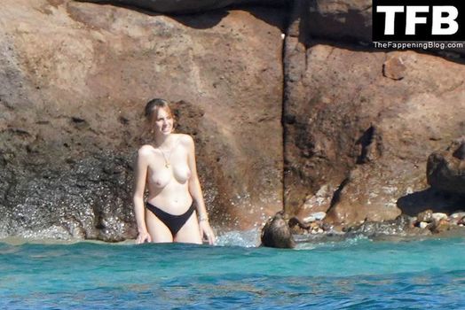 Maya Hawke