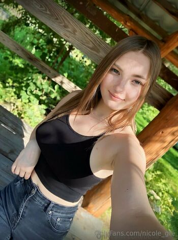 nicole_gfe