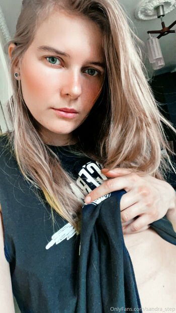 Sandra_step