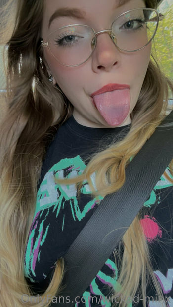 wicked-minx