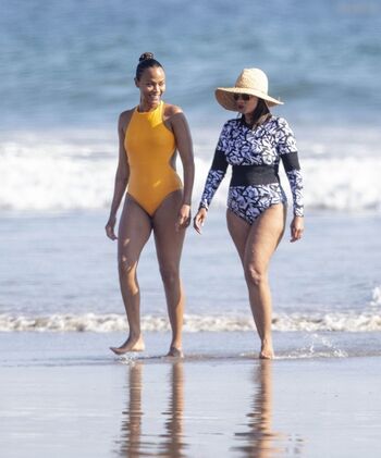 Zoe Saldana