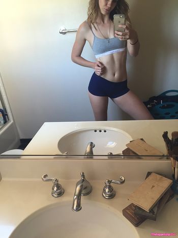 Mackenzie Lintz